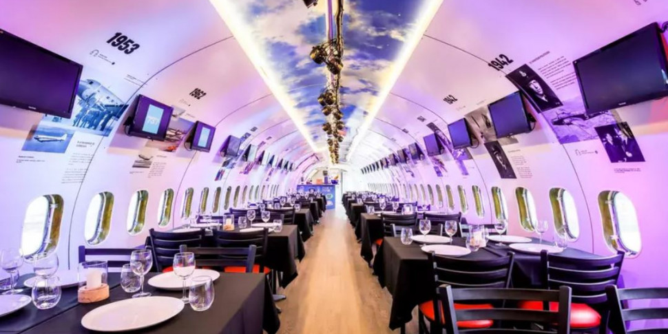 Le resto du 737 prend son envol